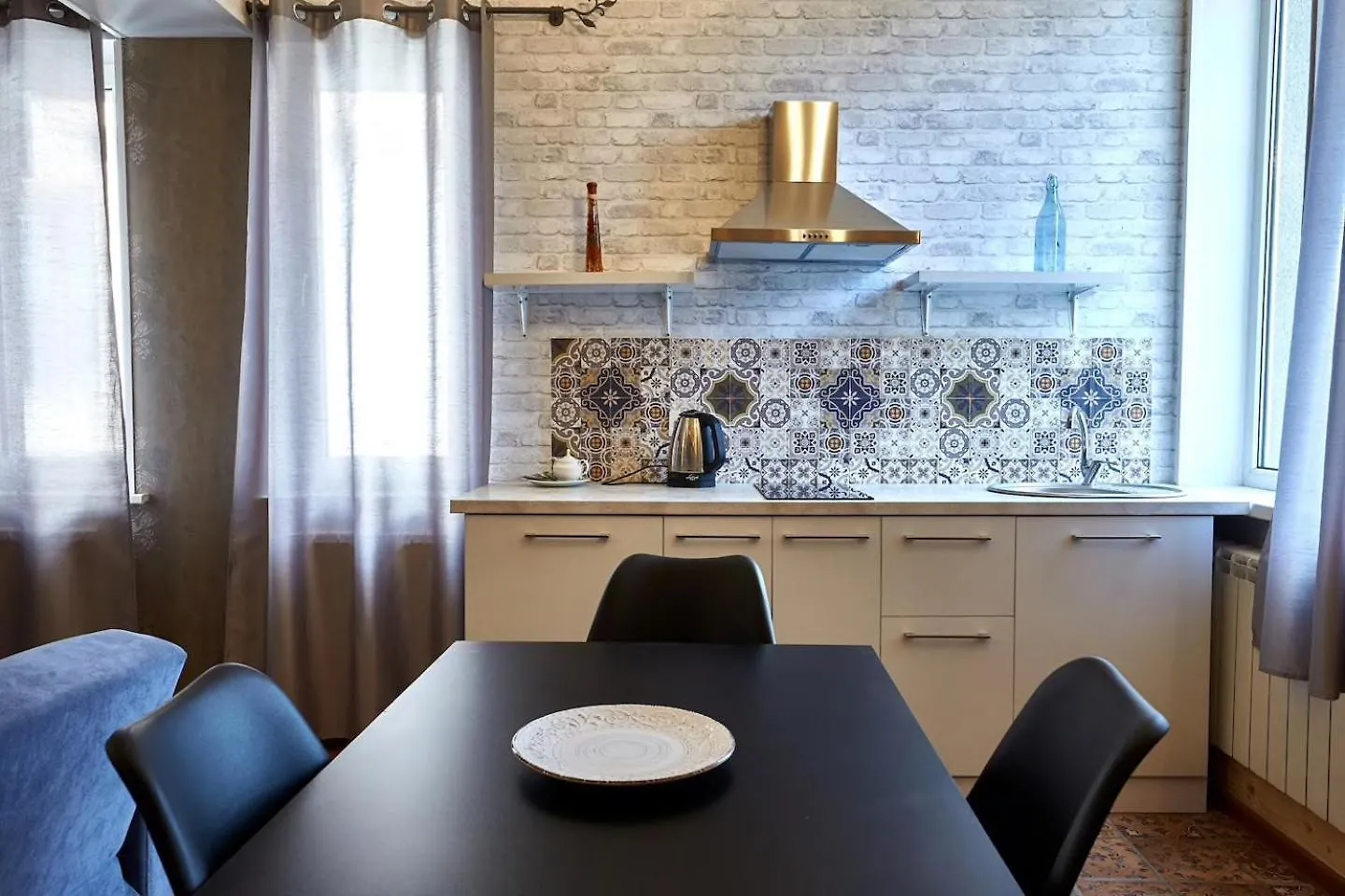 Iliani Hotel Τυφλίδα 4*,  Γεωργία